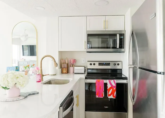 Newly Renovated Oceanfront Family Fun 2b 2b Apartment Gulf Shores