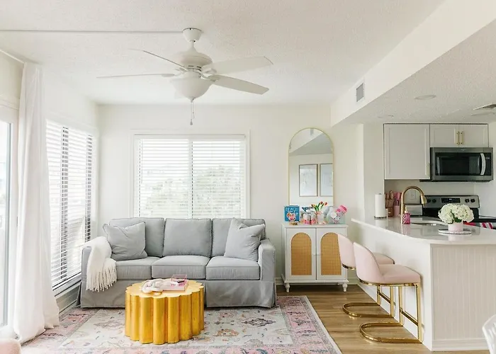 Newly Renovated Oceanfront Family Fun 2b 2b Gulf Shores