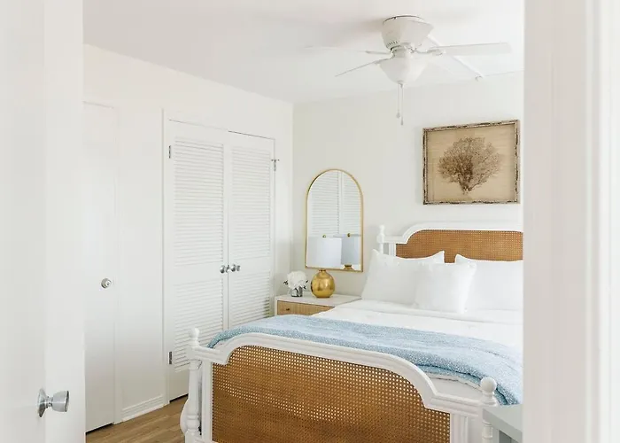 Newly Renovated Oceanfront Family Fun 2b 2b Apartment *