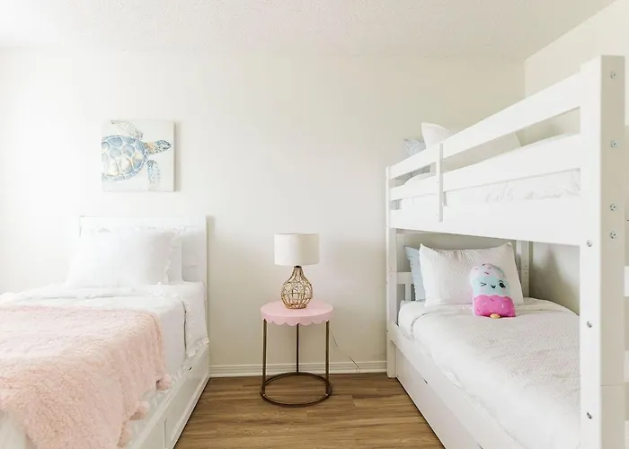Newly Renovated Oceanfront Family Fun 2b 2b Apartment *