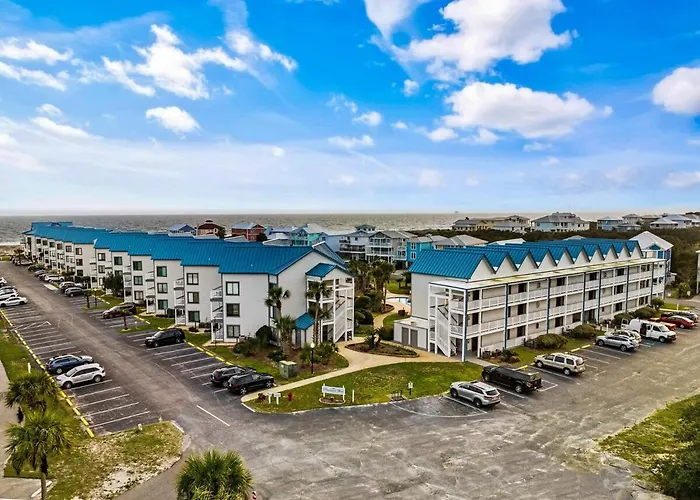 Apartment Newly Renovated Oceanfront Family Fun 2b 2b