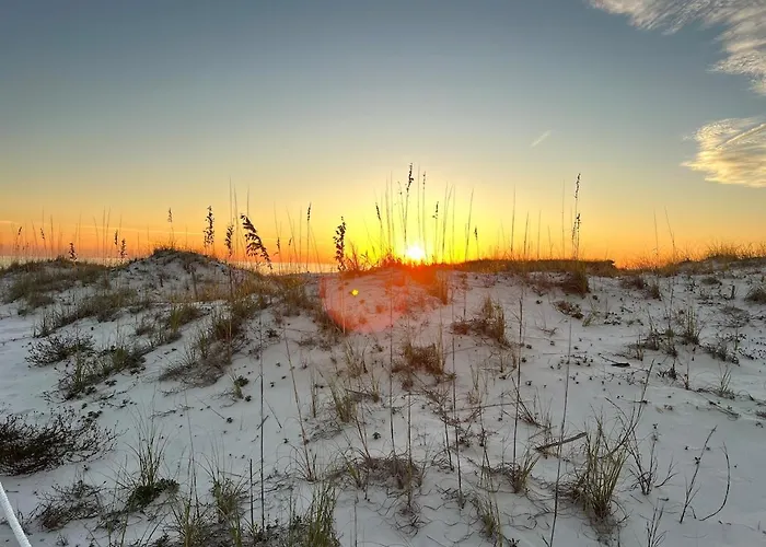 Apartment Newly Renovated Oceanfront Family Fun 2b 2b *
